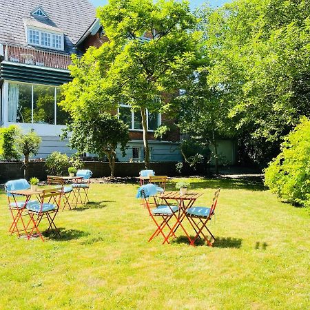 Aday - Aalborg Mansion - Open Bright Apartment With Garden エクステリア 写真