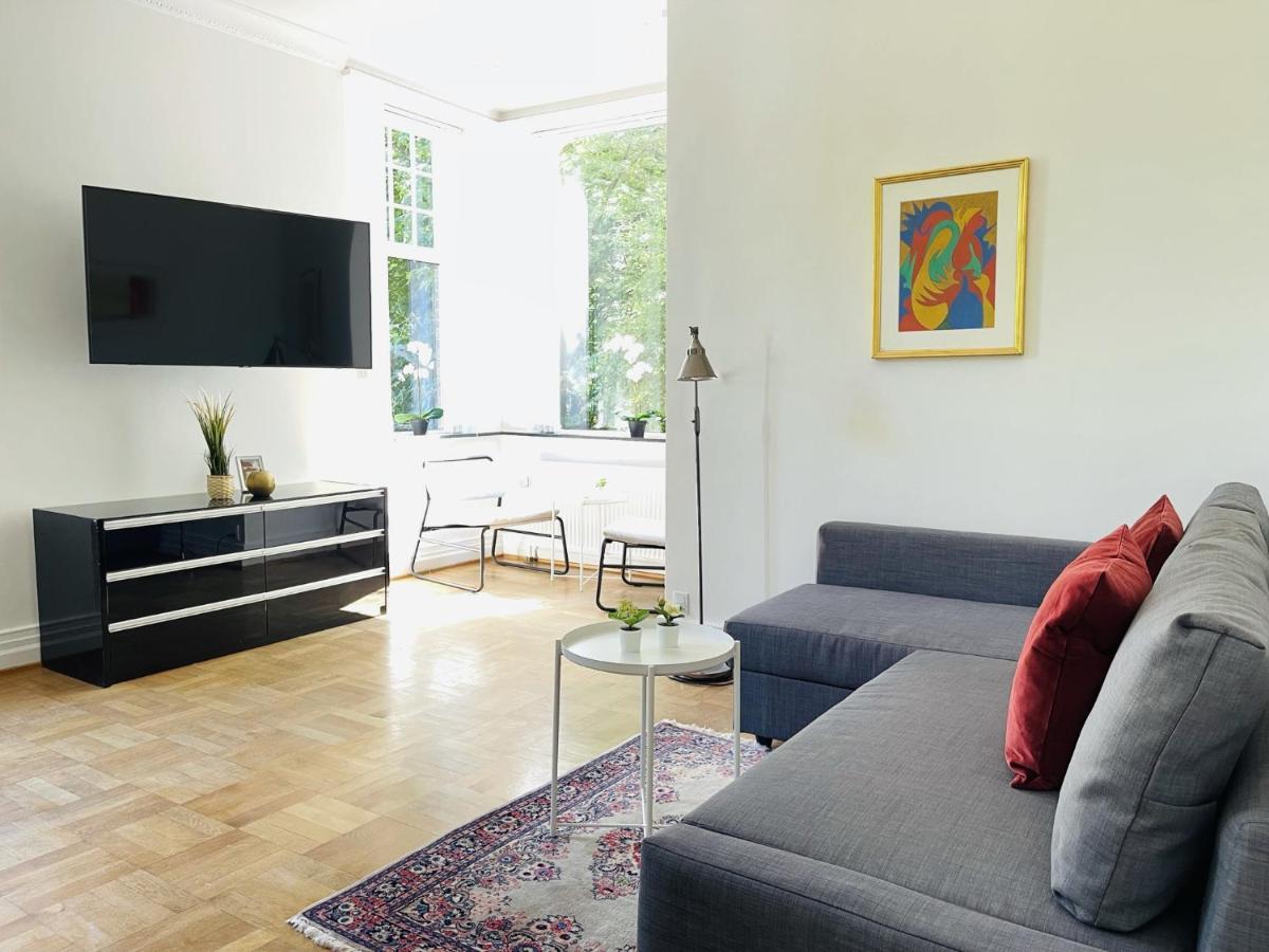 Aday - Aalborg Mansion - Open Bright Apartment With Garden エクステリア 写真