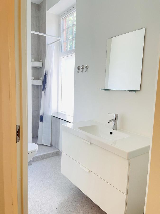 Aday - Aalborg Mansion - Open Bright Apartment With Garden エクステリア 写真