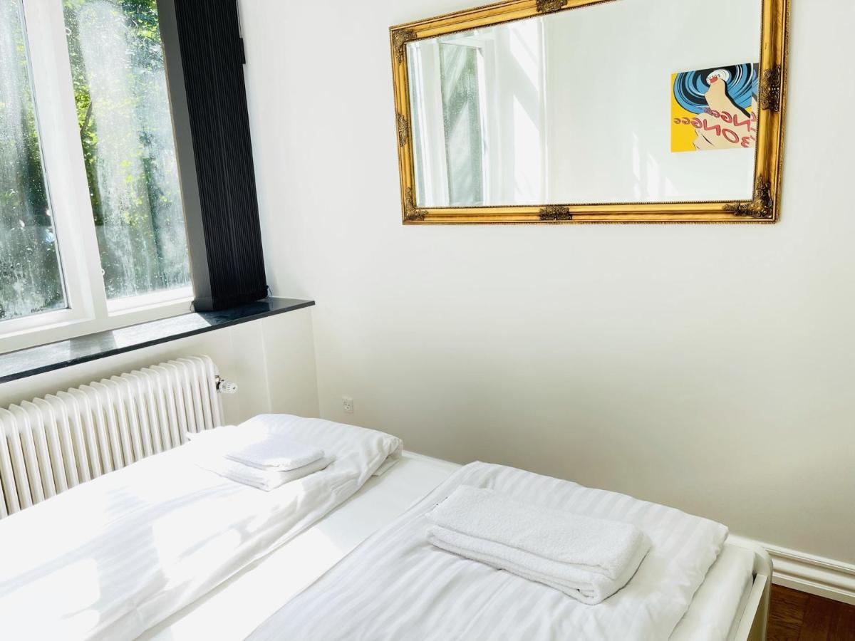 Aday - Aalborg Mansion - Open Bright Apartment With Garden エクステリア 写真